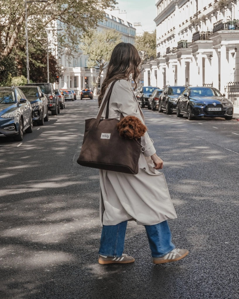 The Nest Boucle Carrier - Chocolate