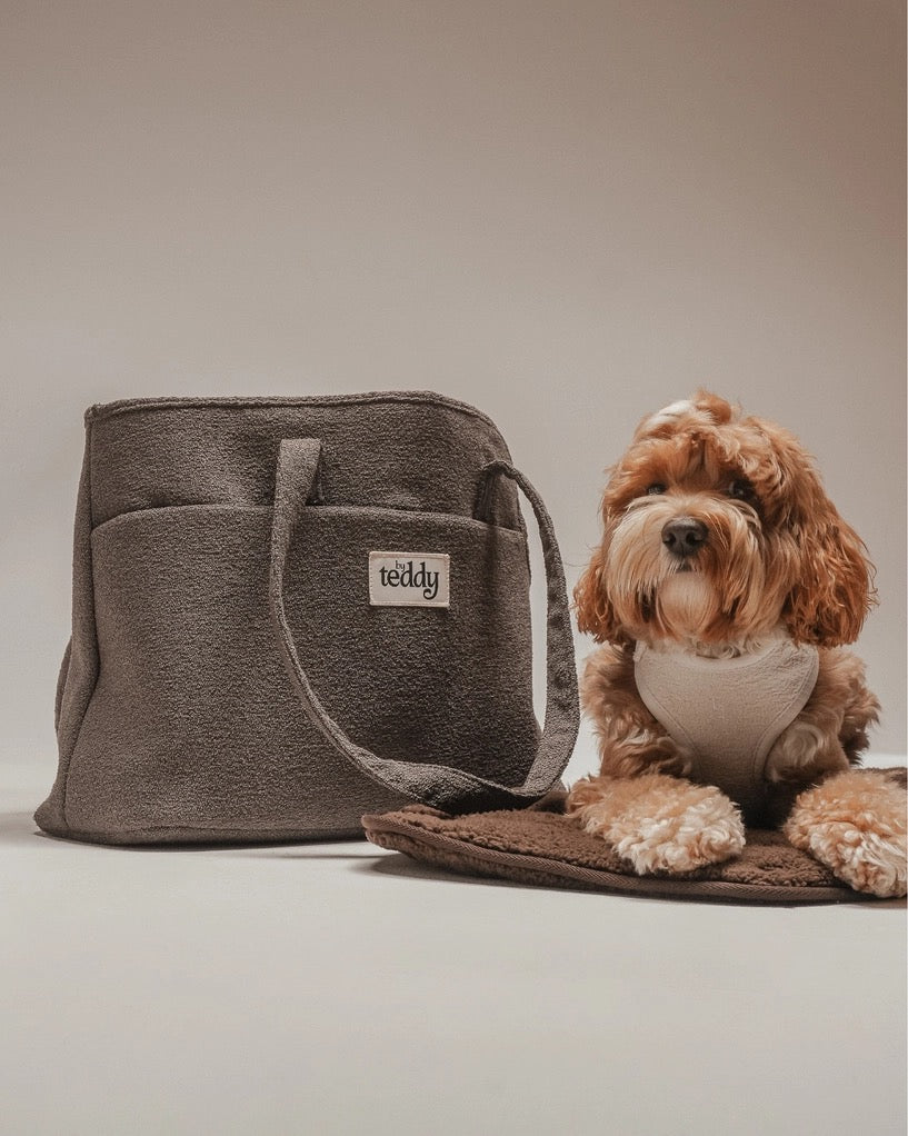 The Nest Boucle Carrier - Chocolate