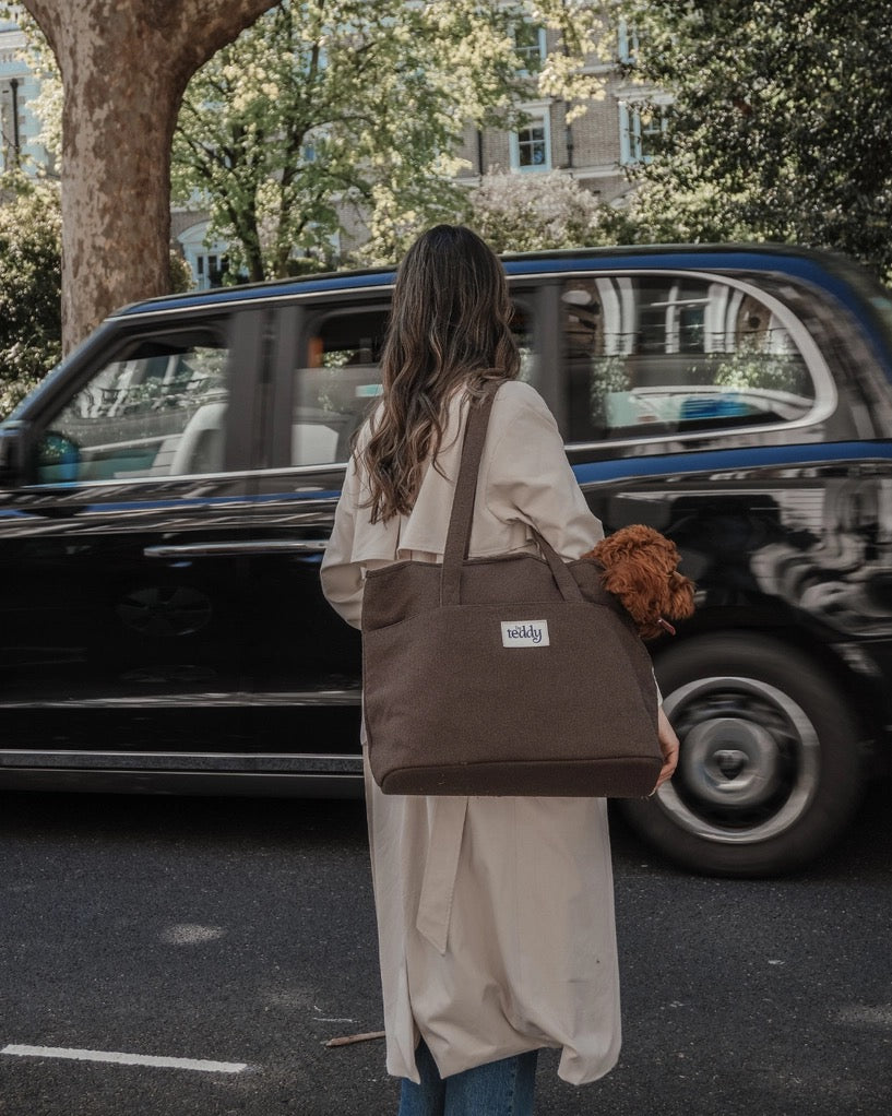 The Nest Boucle Carrier - Chocolate
