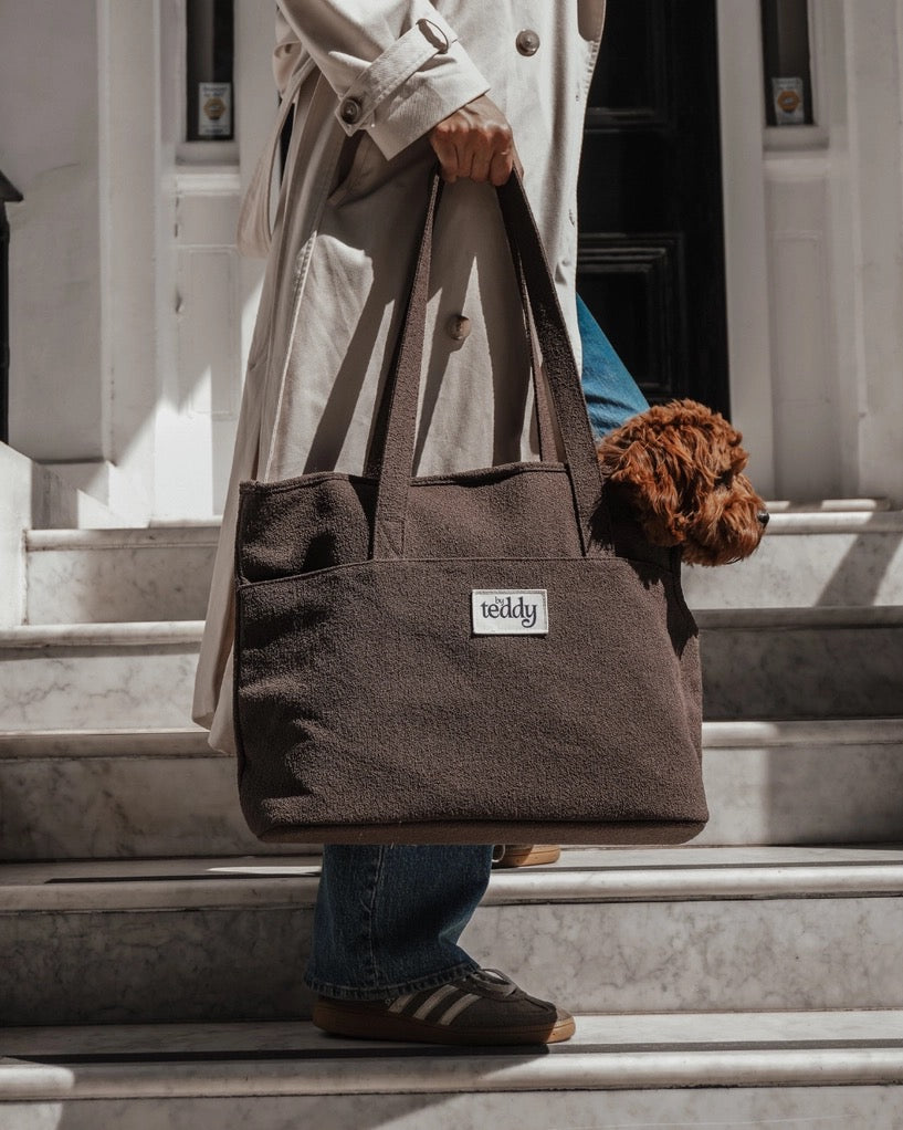 The Nest Boucle Carrier - Chocolate