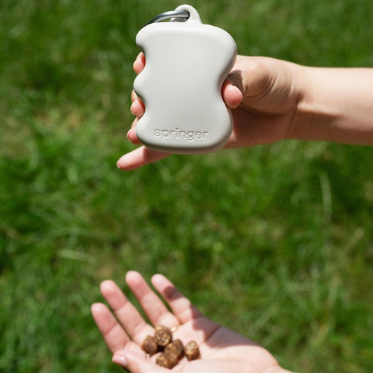 Handy Treat Dispenser - Oat